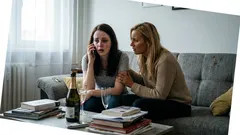 Historka: Pomáhala jsem kamarádce se seznamkou. Jeden profil mi převrátil manželství naruby