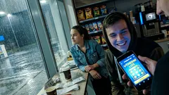 Kamarád chtěl půlku z mé výhry. Když vyhrál on, přišlo překvapení